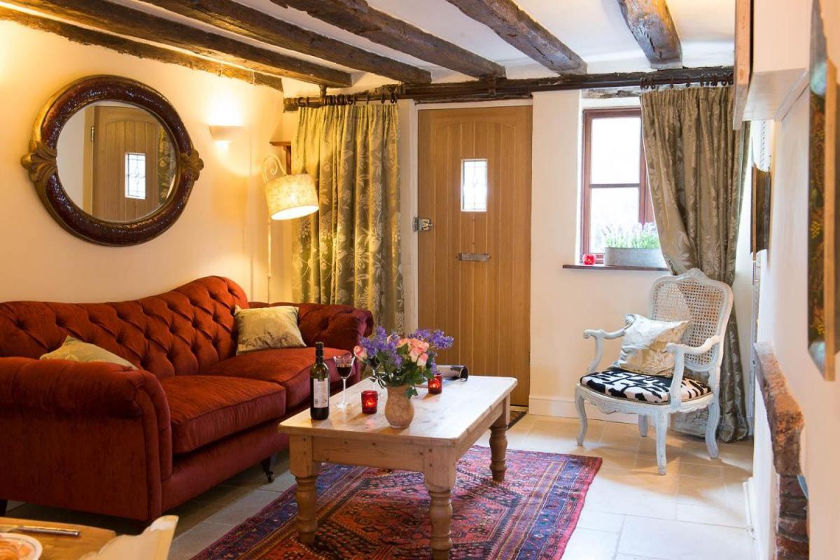 Meddlars A Historic Cottage On The Countryside Edge Of A Vibrant Market Town Hadleigh  エクステリア 写真