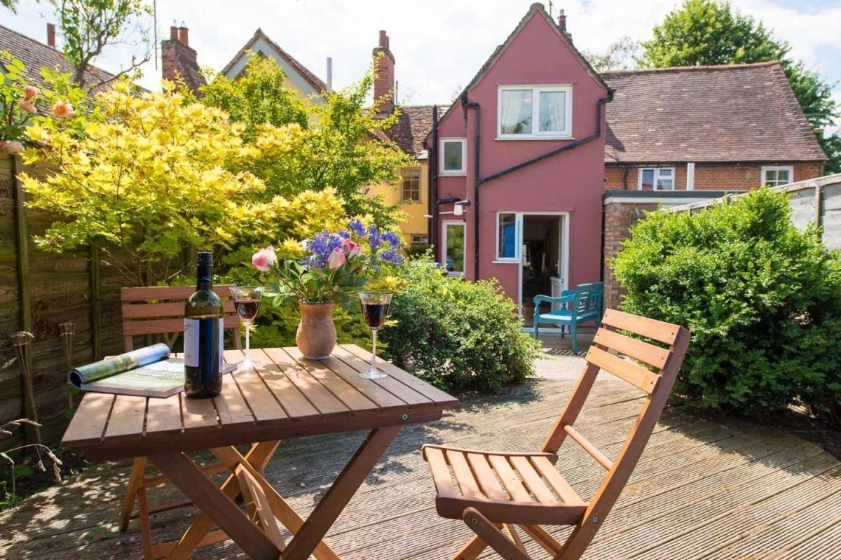 Meddlars A Historic Cottage On The Countryside Edge Of A Vibrant Market Town Hadleigh  エクステリア 写真