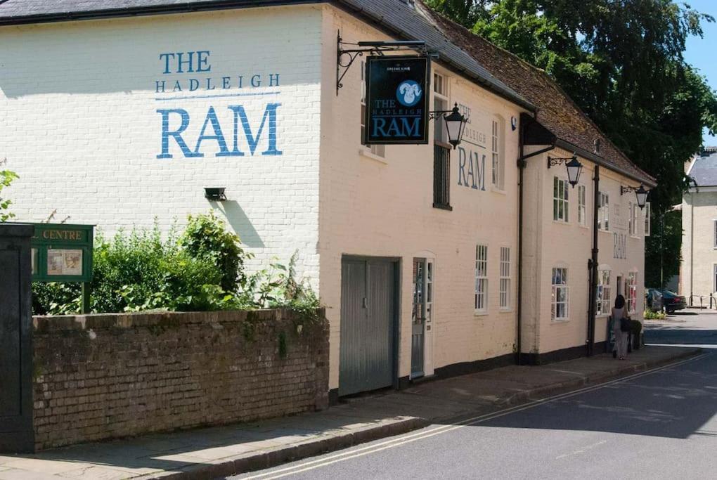 Meddlars A Historic Cottage On The Countryside Edge Of A Vibrant Market Town Hadleigh  エクステリア 写真